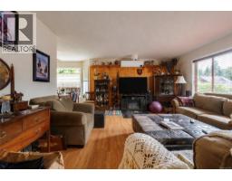 Kitchen - 135 Macdonald Rd, Lake Cowichan, BC V0R2G0 Photo 6