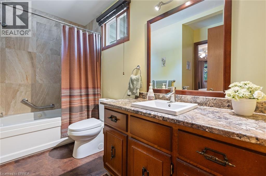 51 A LEE Avenue - 13