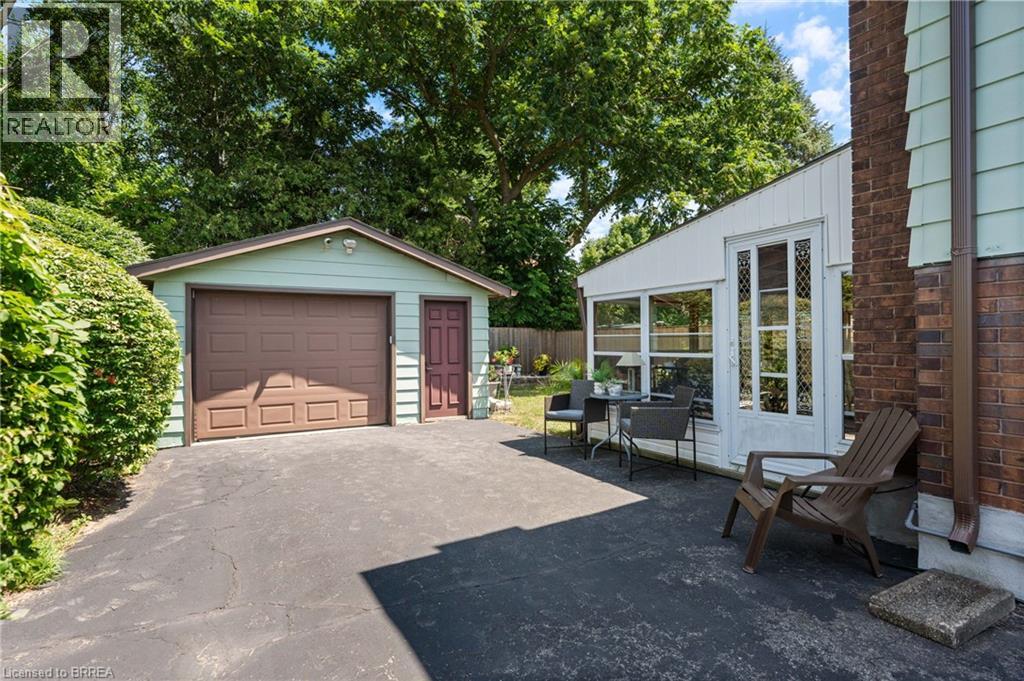 51 A LEE Avenue - 25