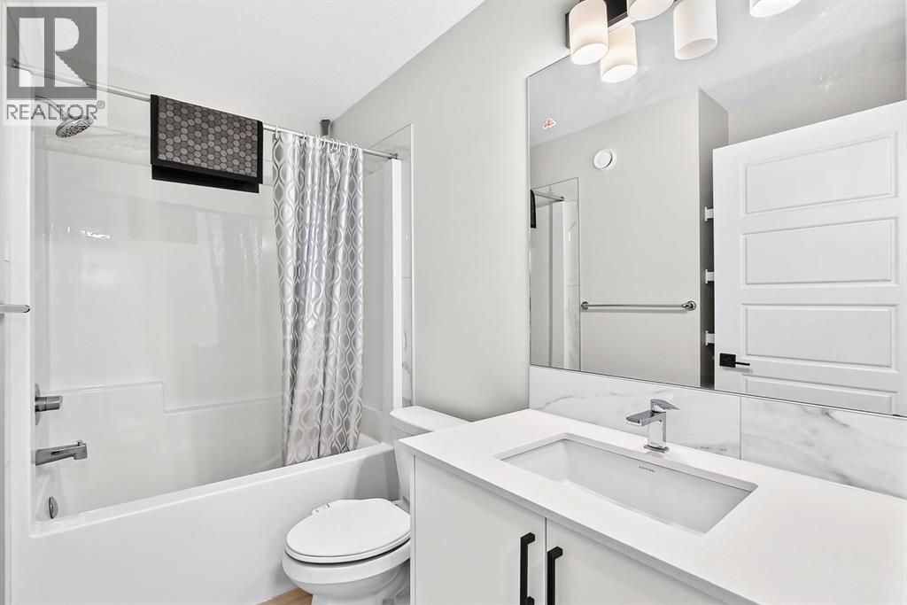 20 Corner Glen Avenue NE - 30
