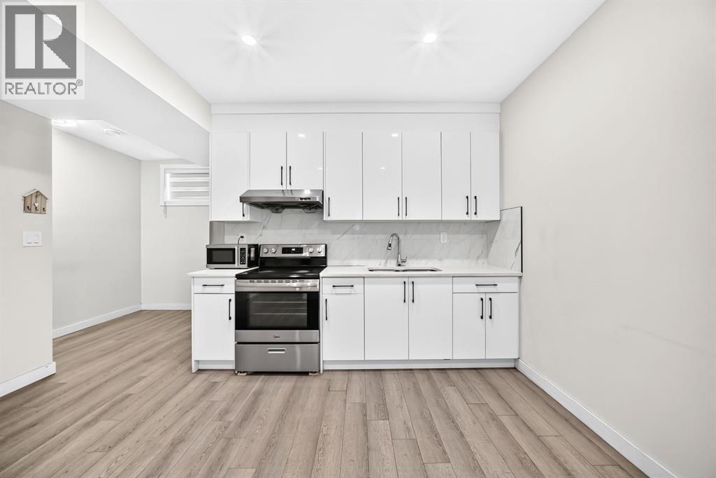 20 Corner Glen Avenue NE - 35