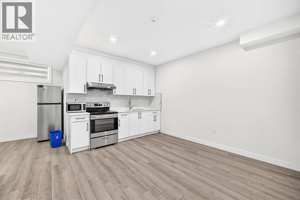 20 Corner Glen Avenue NE - 34