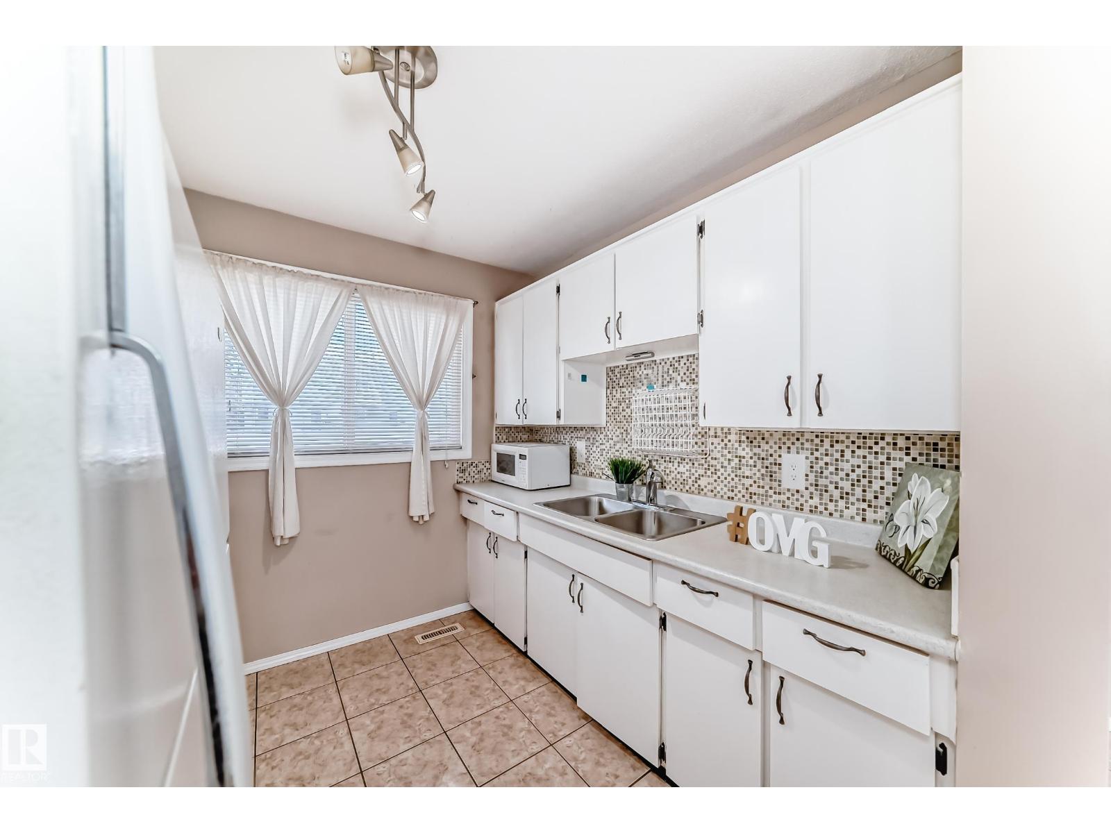 100 DICKINSFIELD CT NW - 14