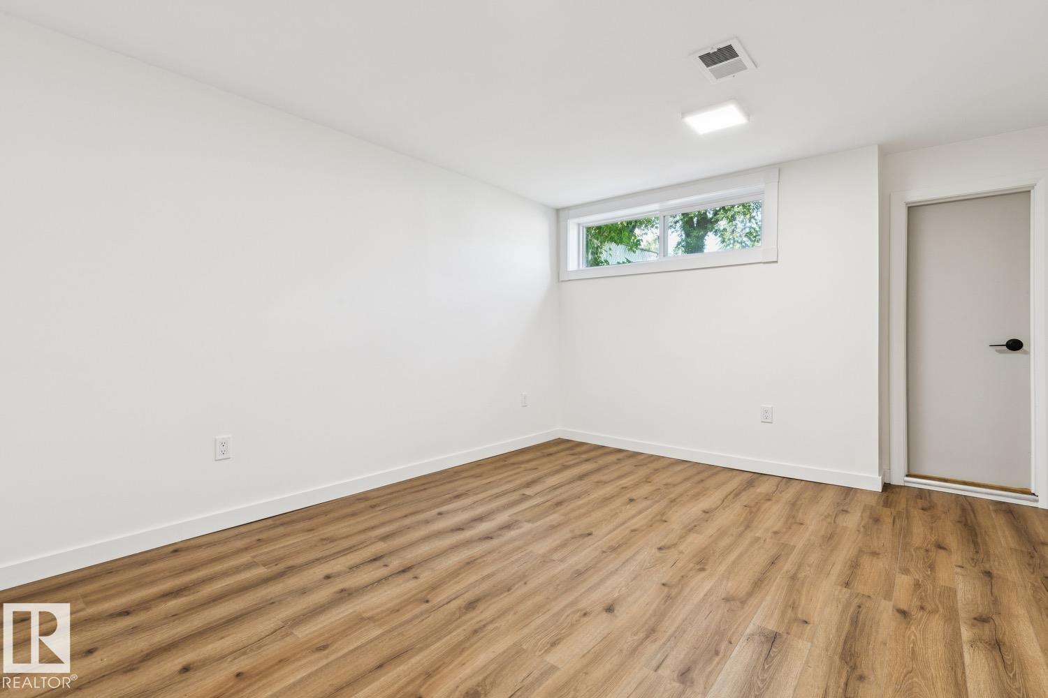 11625 83 ST NW - 35