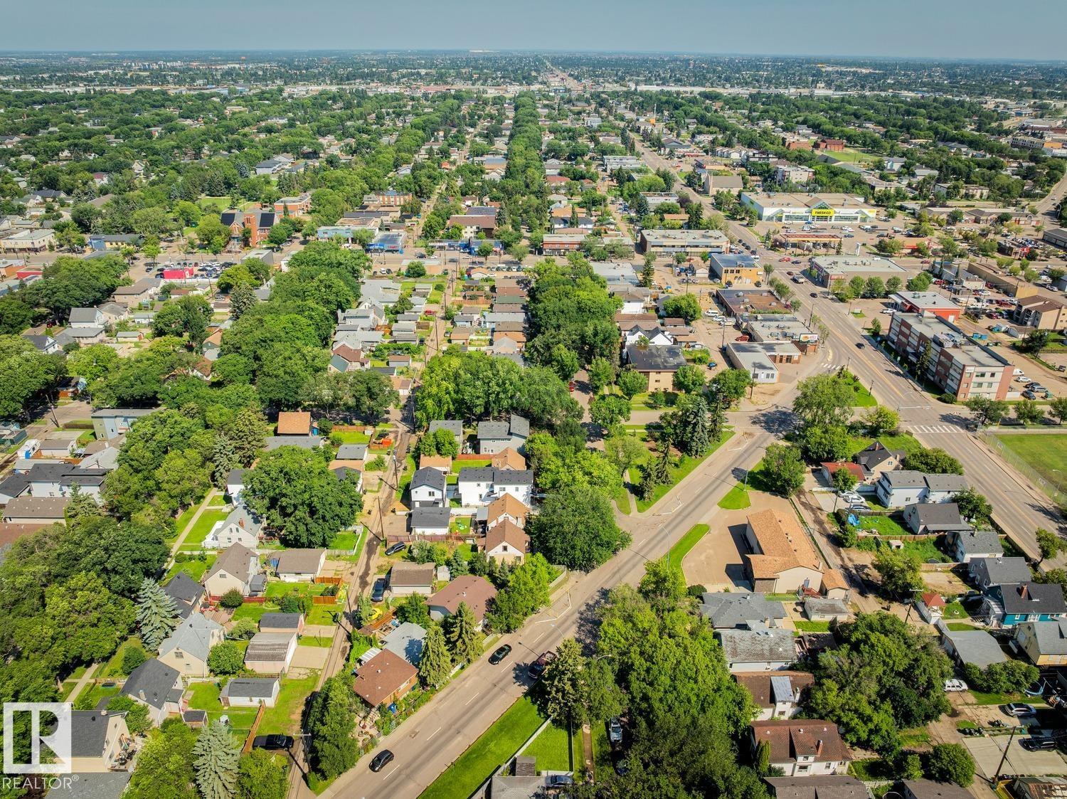 11625 83 ST NW - 42