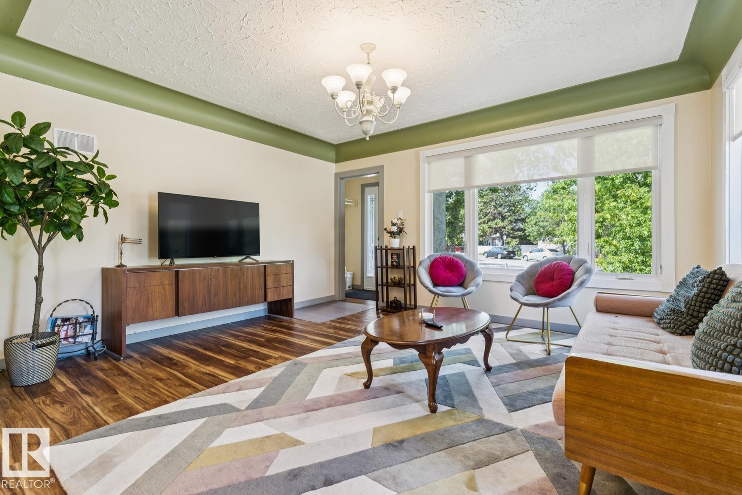 11625 83 ST NW - 6