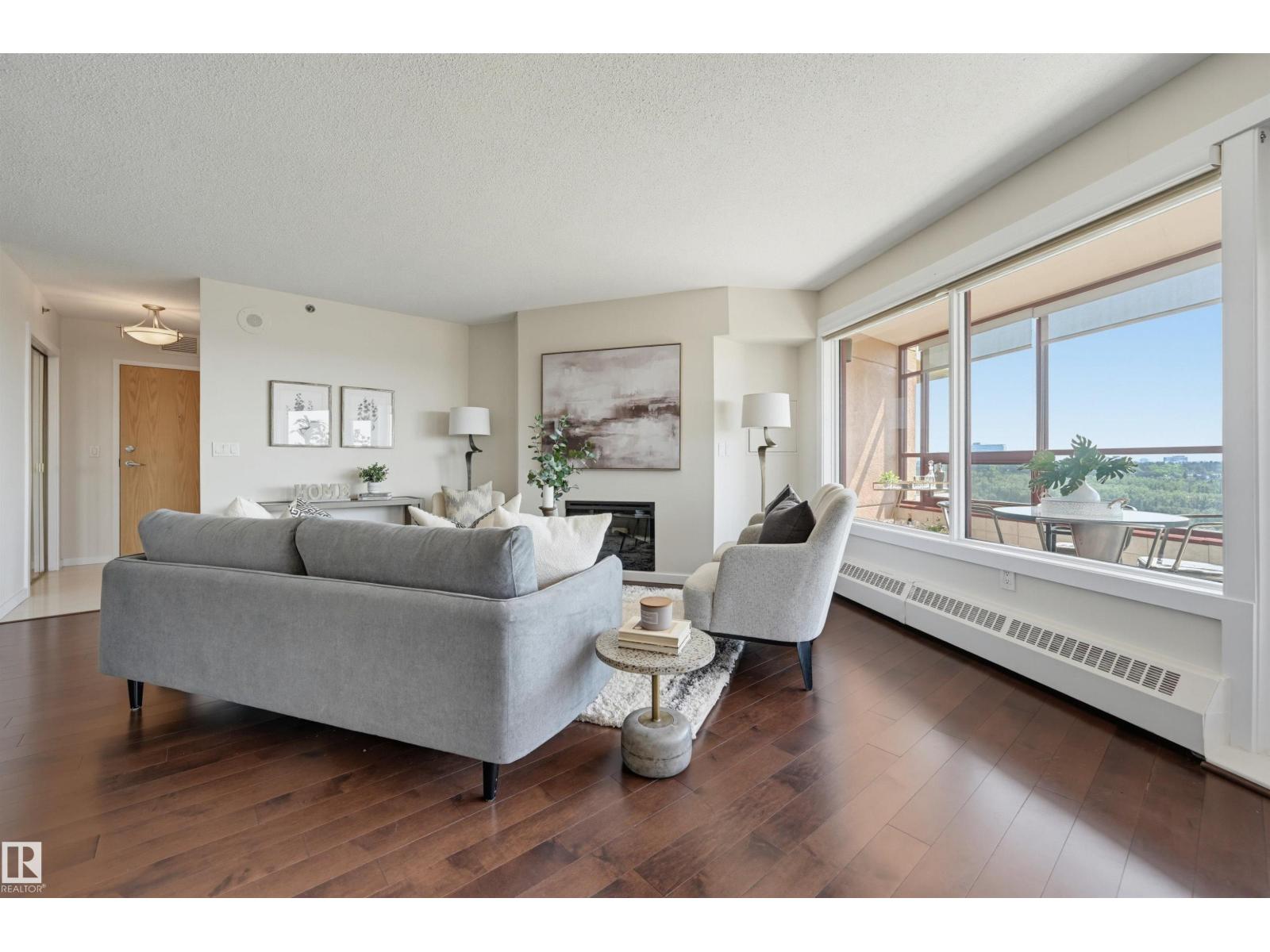 #1003 12319 JASPER AV NW - 6