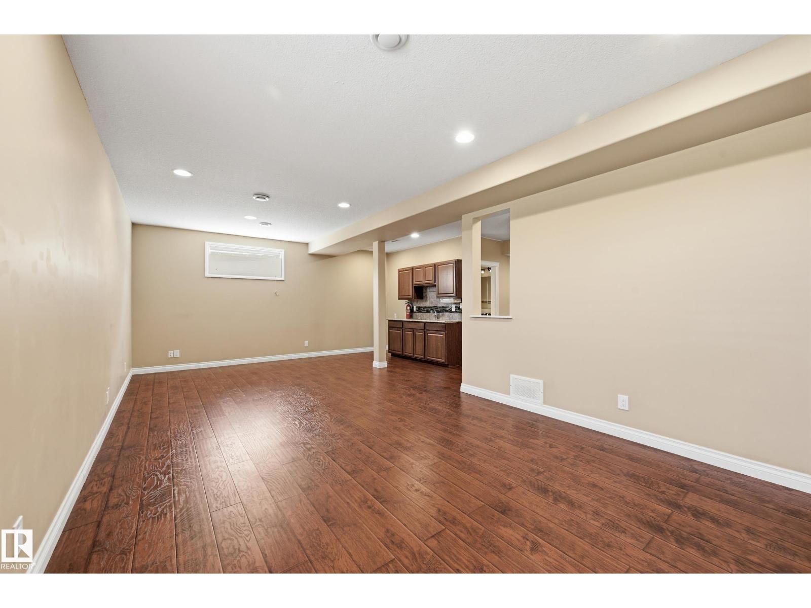 1590 Chapman WY SW - 38