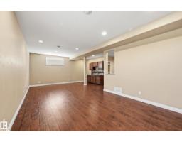 1590 Chapman Wy Sw, Edmonton, AB T6W0Z2 Photo 38
