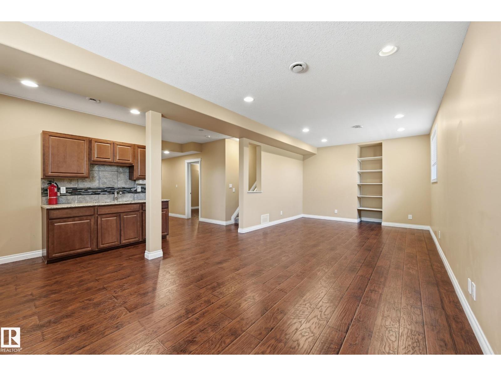 1590 Chapman WY SW - 37