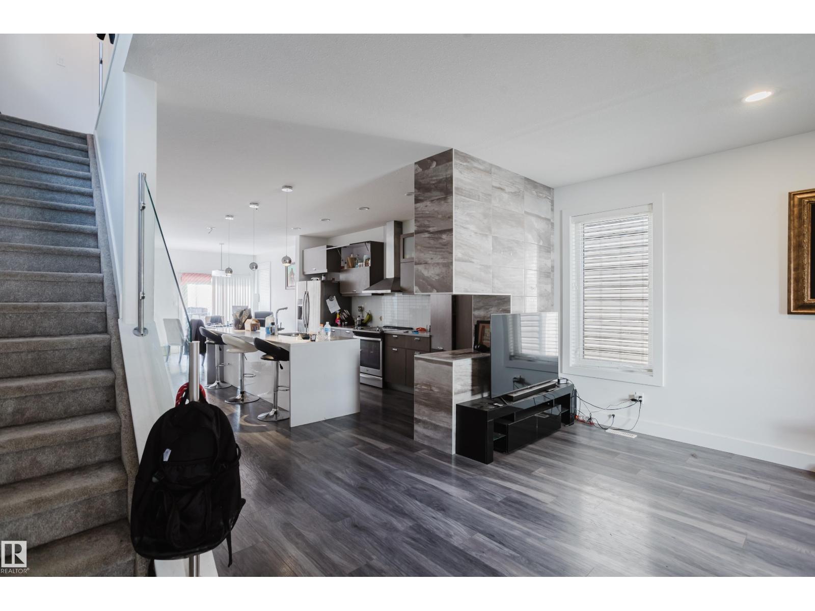 8722 150 ST NW - 14