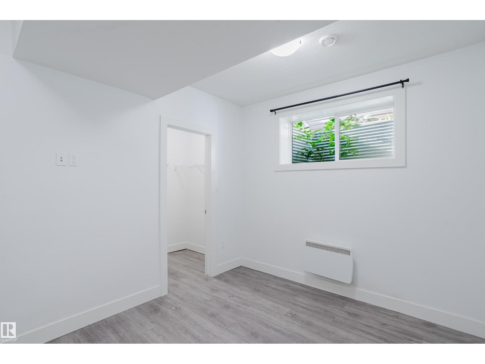 8722 150 ST NW - 32