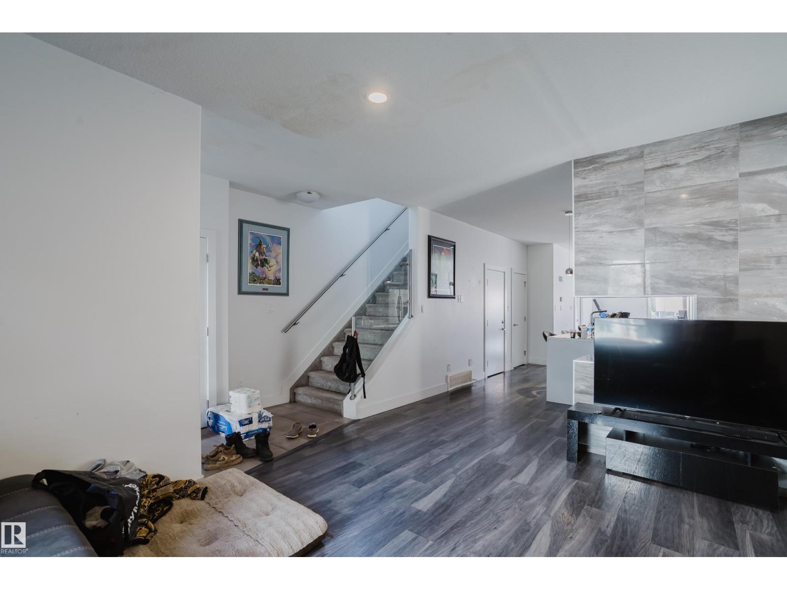 8722 150 ST NW - 15
