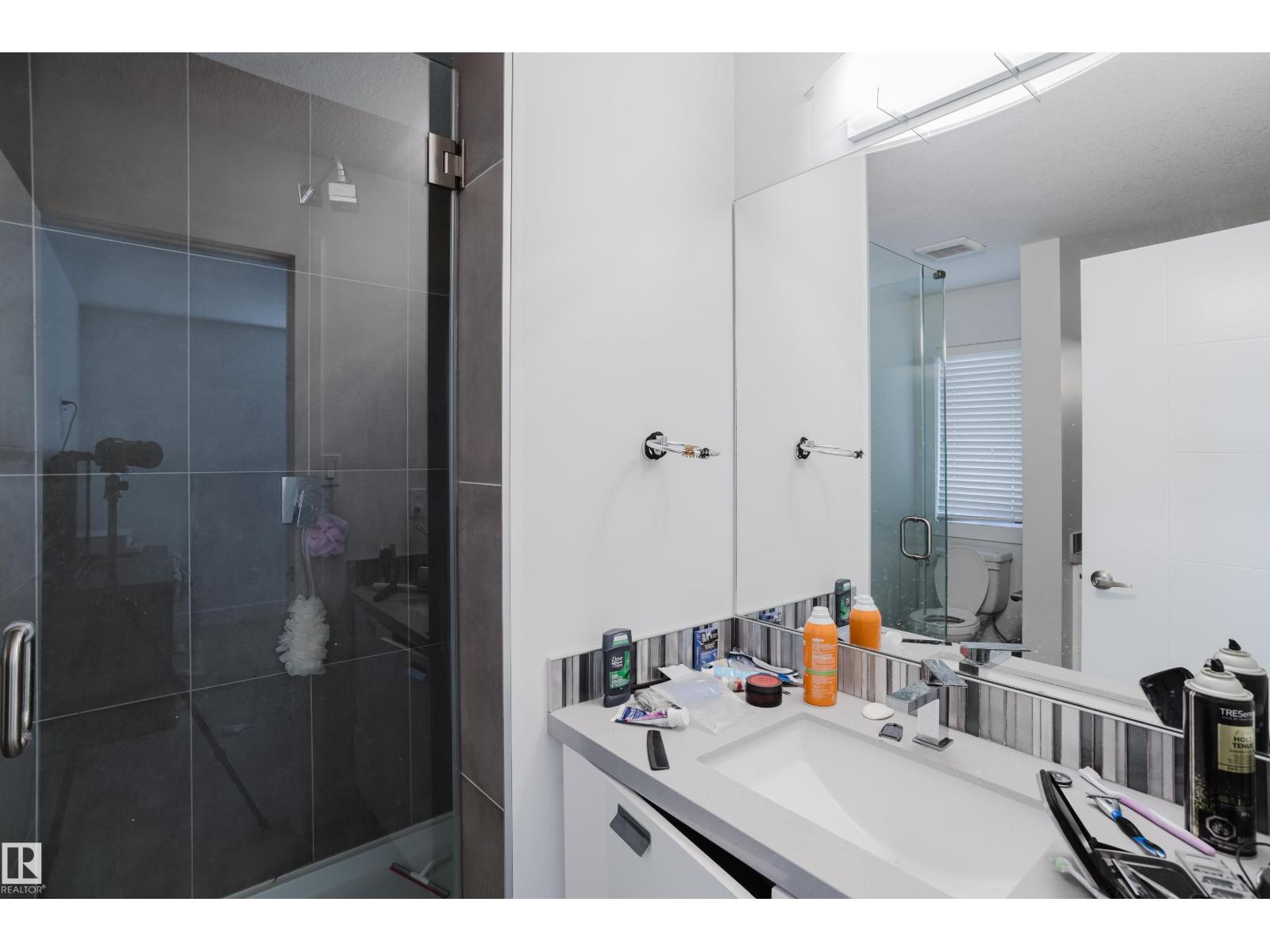 8722 150 ST NW - 18