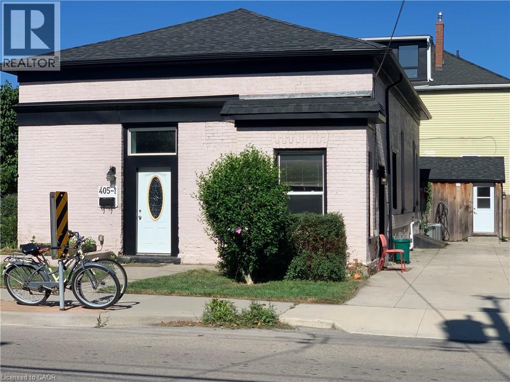 405 Macnab St. N