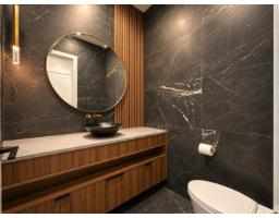 13735 Blackburn Avenue, White Rock, BC V4B2Z1 Photo 23