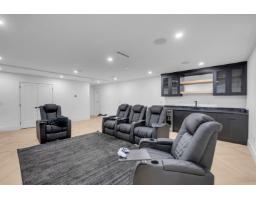 13735 Blackburn Avenue, White Rock, BC V4B2Z1 Photo 38