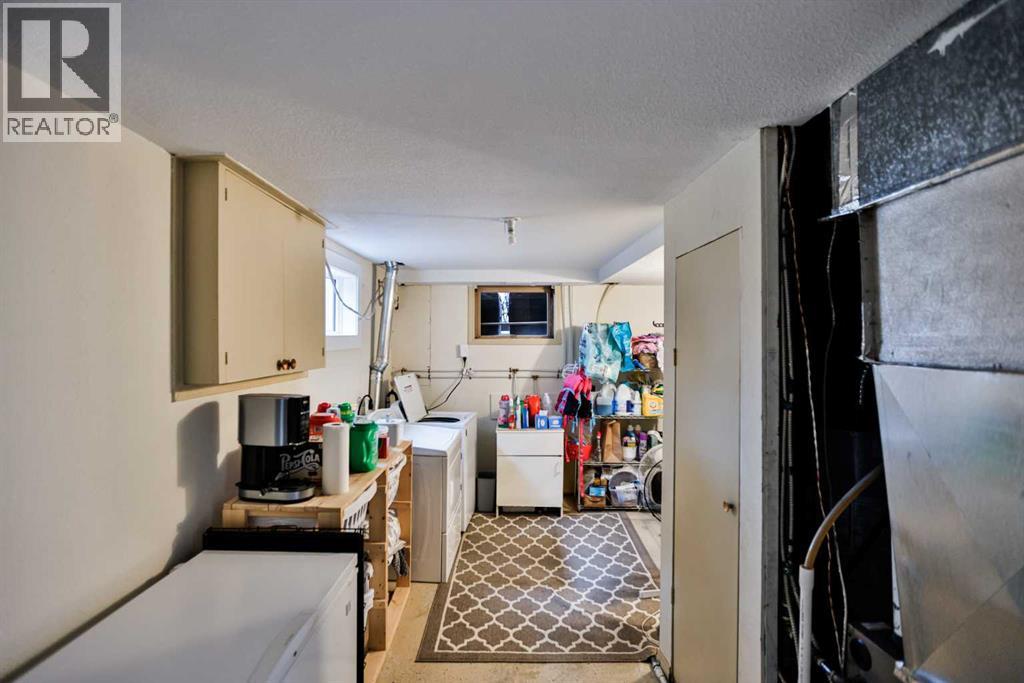 89 E 200 N N - Photo 16