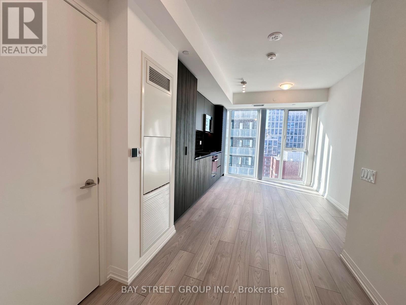 Photo of 400 King Street