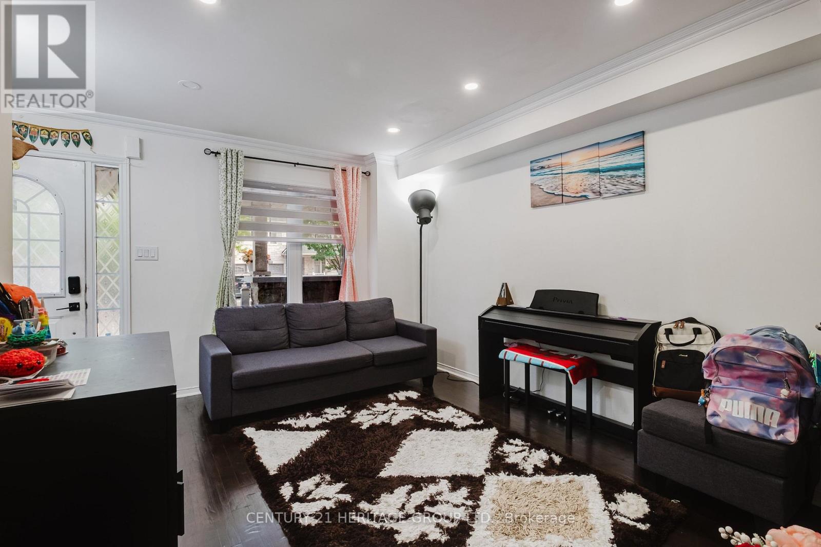 34 HAVERHILL CRESCENT - 14