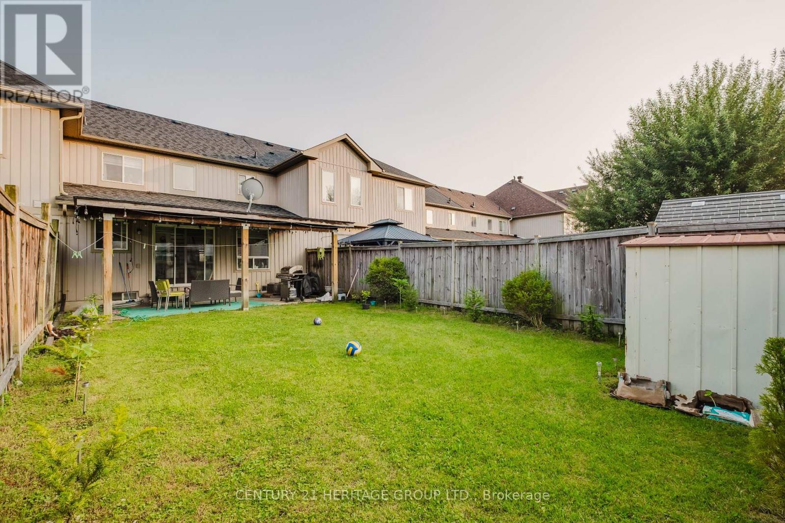 34 HAVERHILL CRESCENT - 31