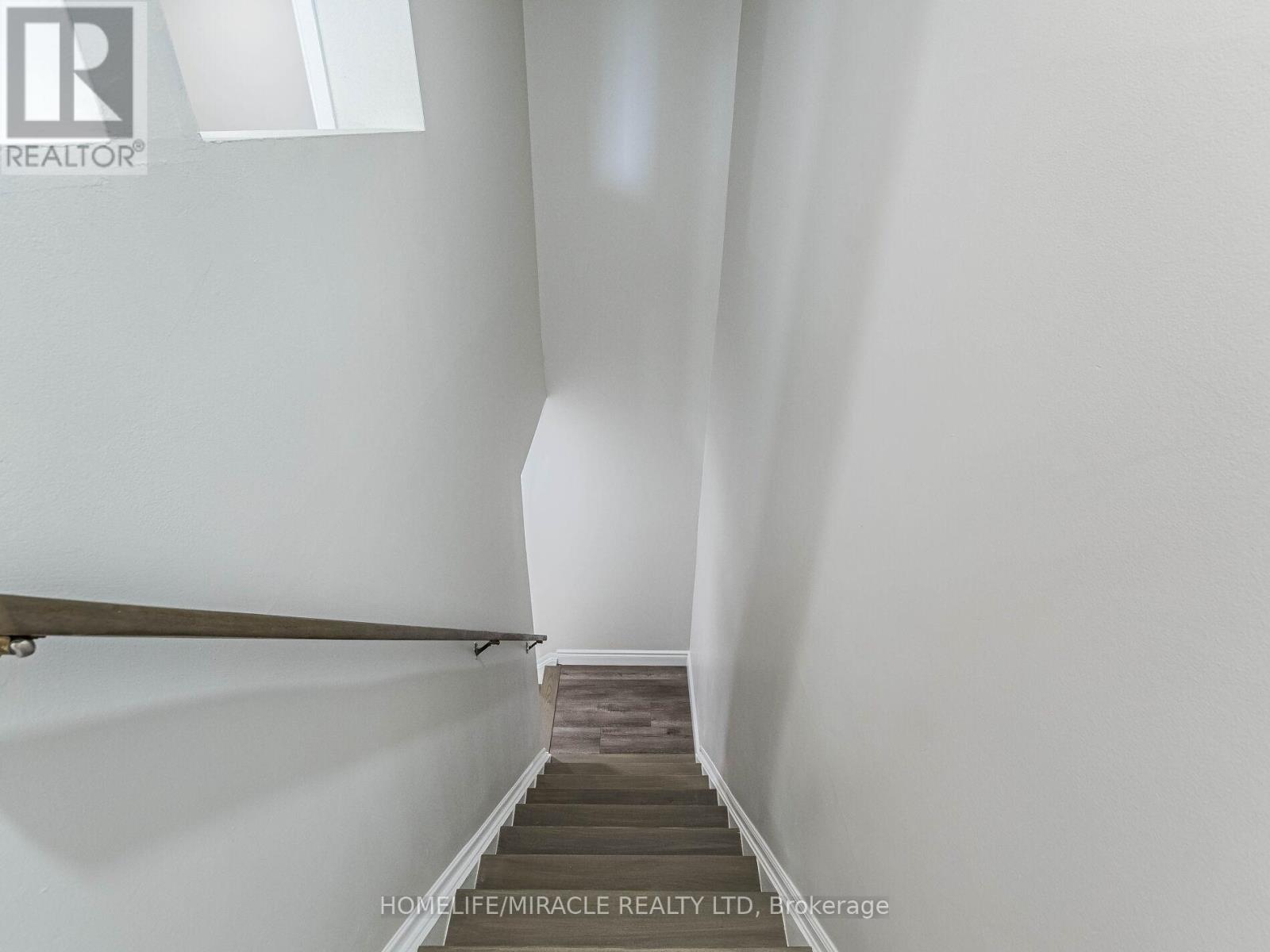 #124 180 MISSISSAUGA VALLEY BOULEVARD - Image 21