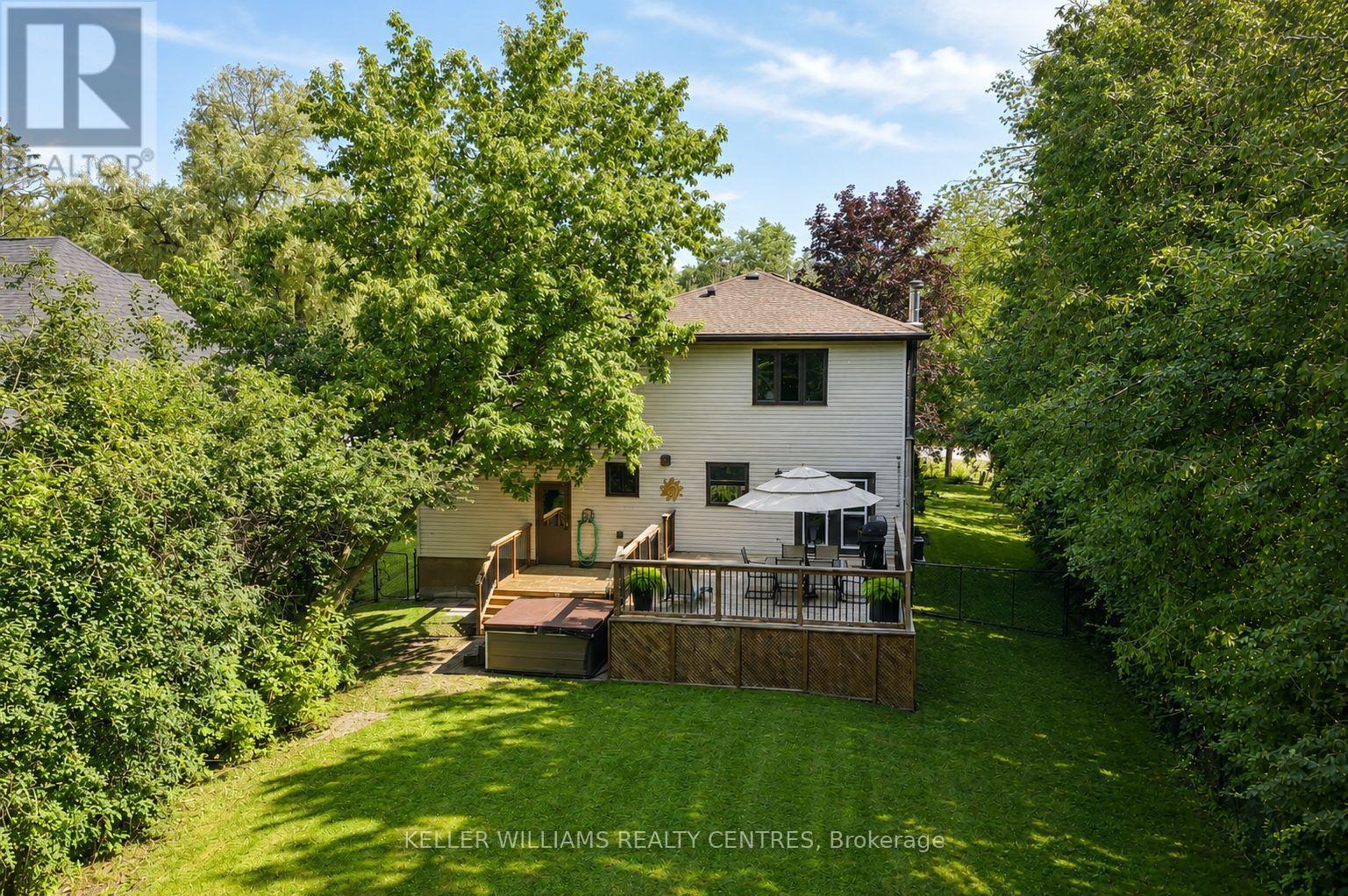 54 DOROTHY AVENUE - 32