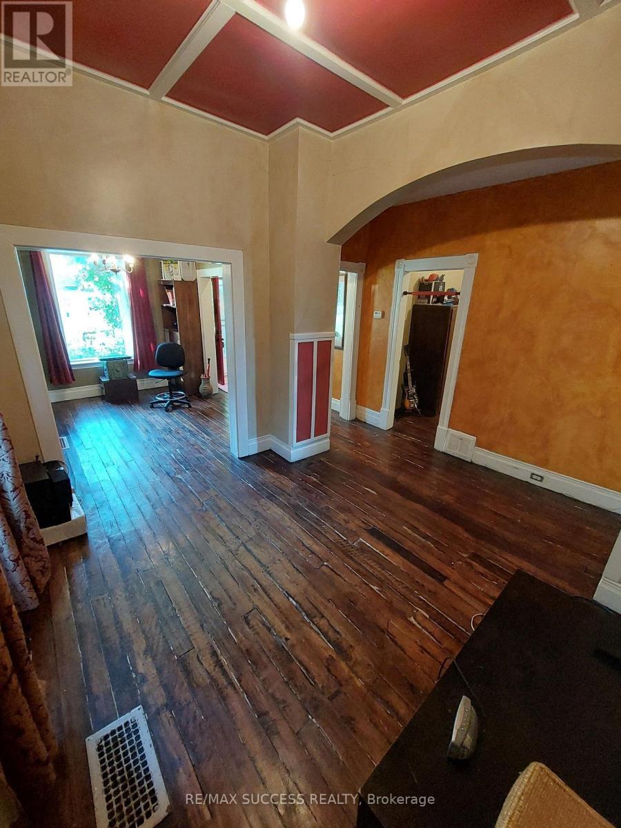 243 HARVEY STREET W - 11