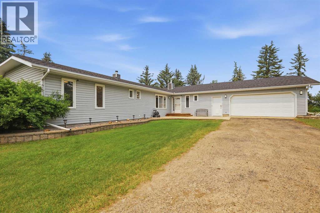 40102 Highway 815, Rural Lacombe County