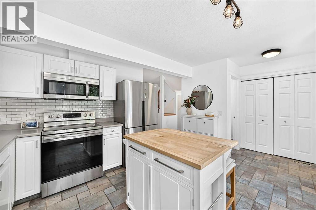 357 Regal Park NE - 16