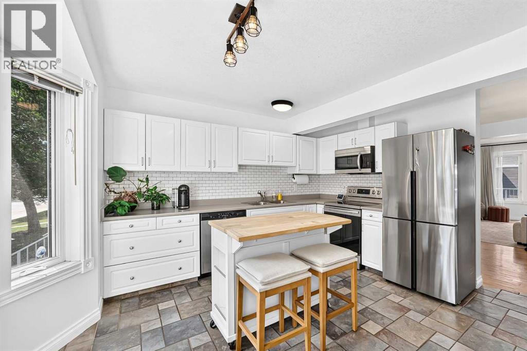 357 Regal Park NE - 17