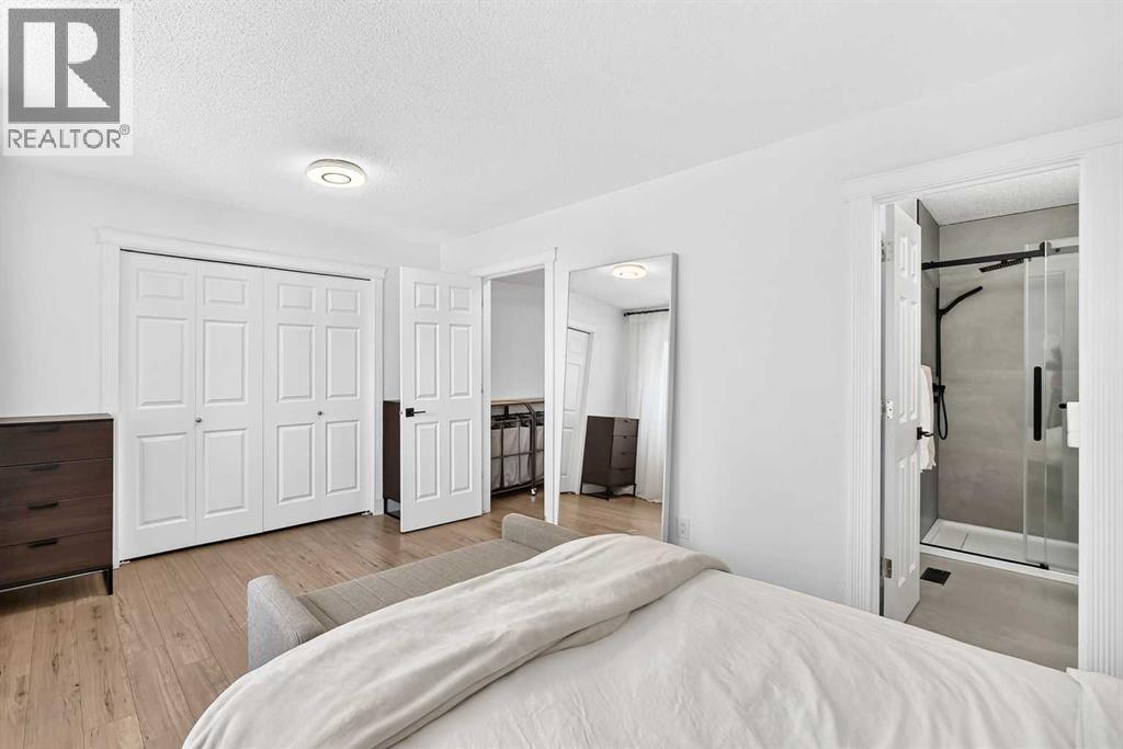 357 Regal Park NE - 25
