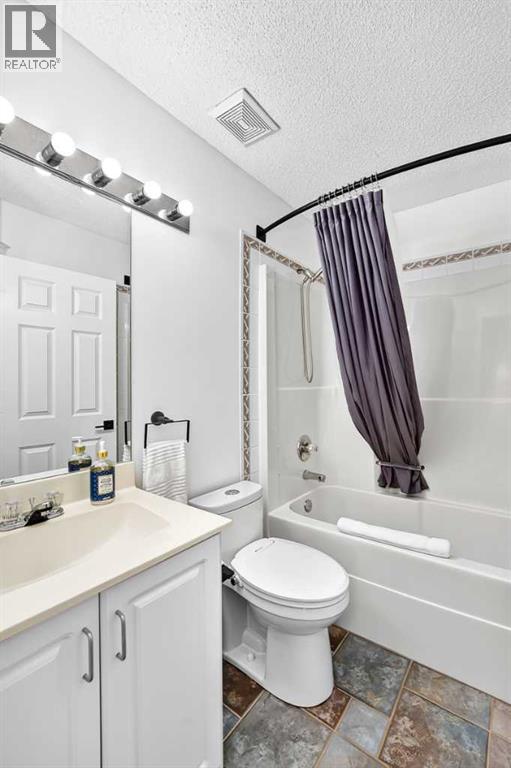 357 Regal Park NE - 32