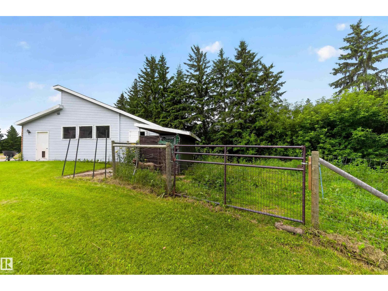 #35 53504 RGE ROAD 280 - 67