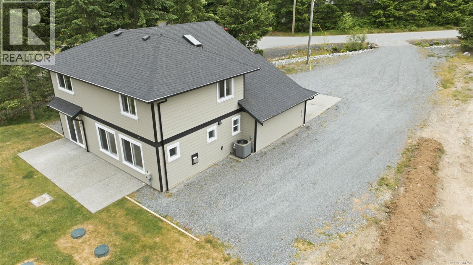 3030 Gregson Rd - Image 53