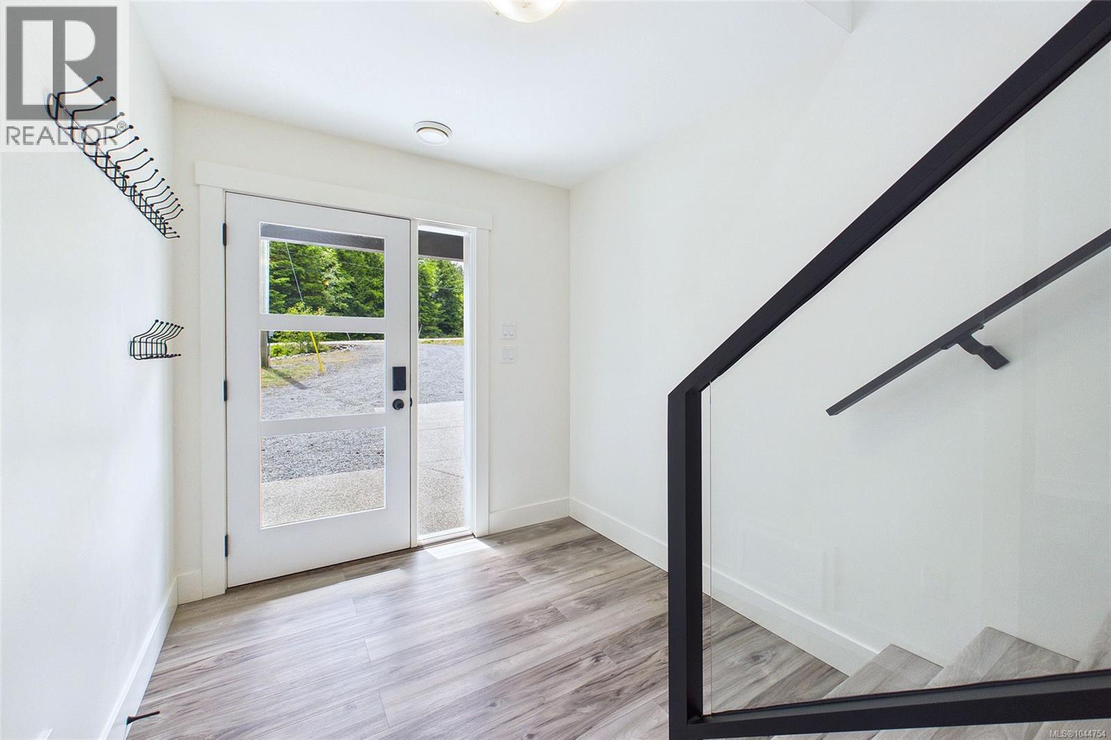 3030 Gregson Rd - 3