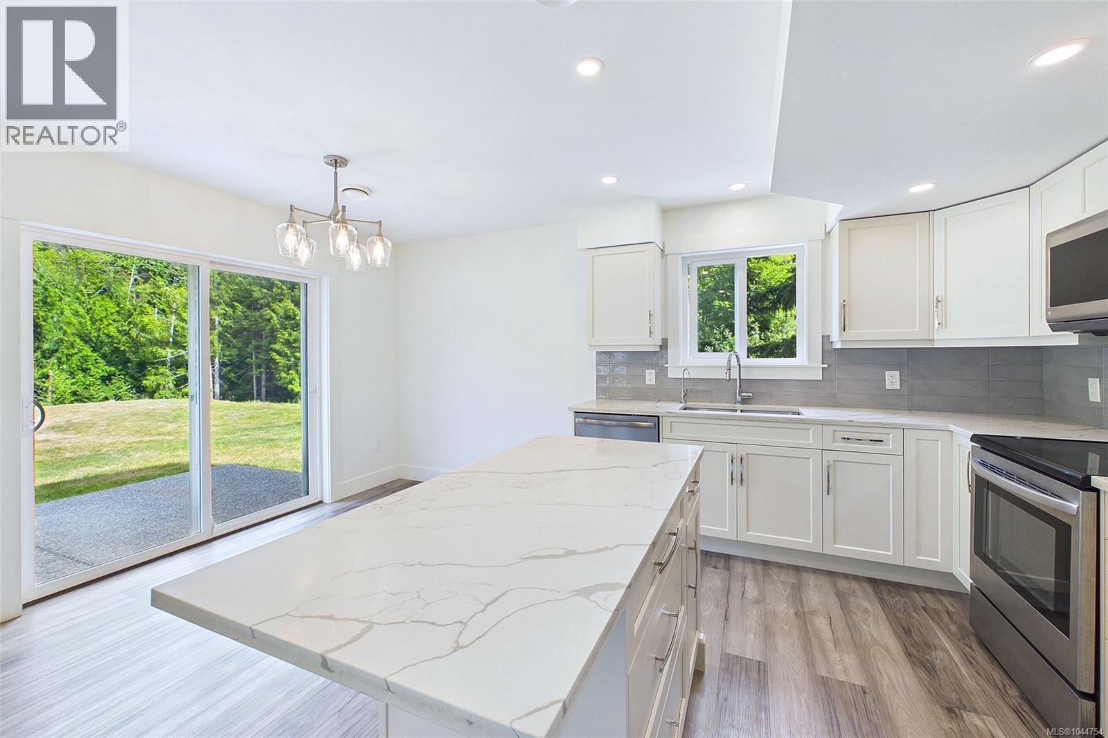 3030 Gregson Rd - 13
