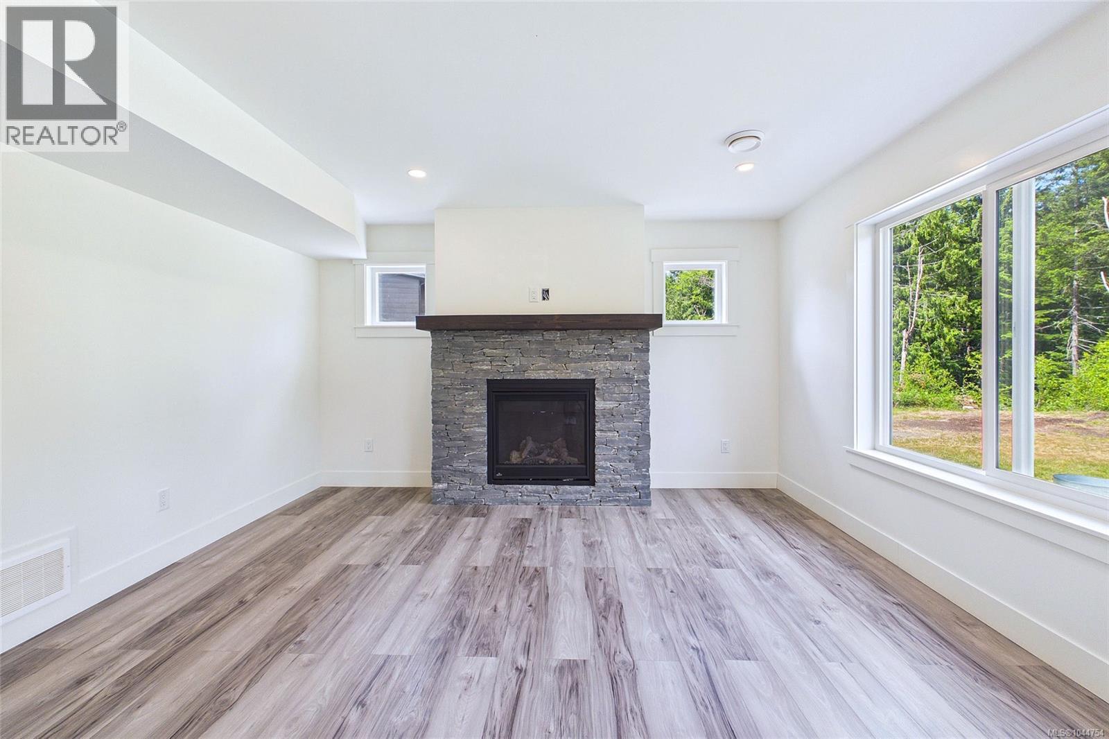 3030 Gregson Rd - 17