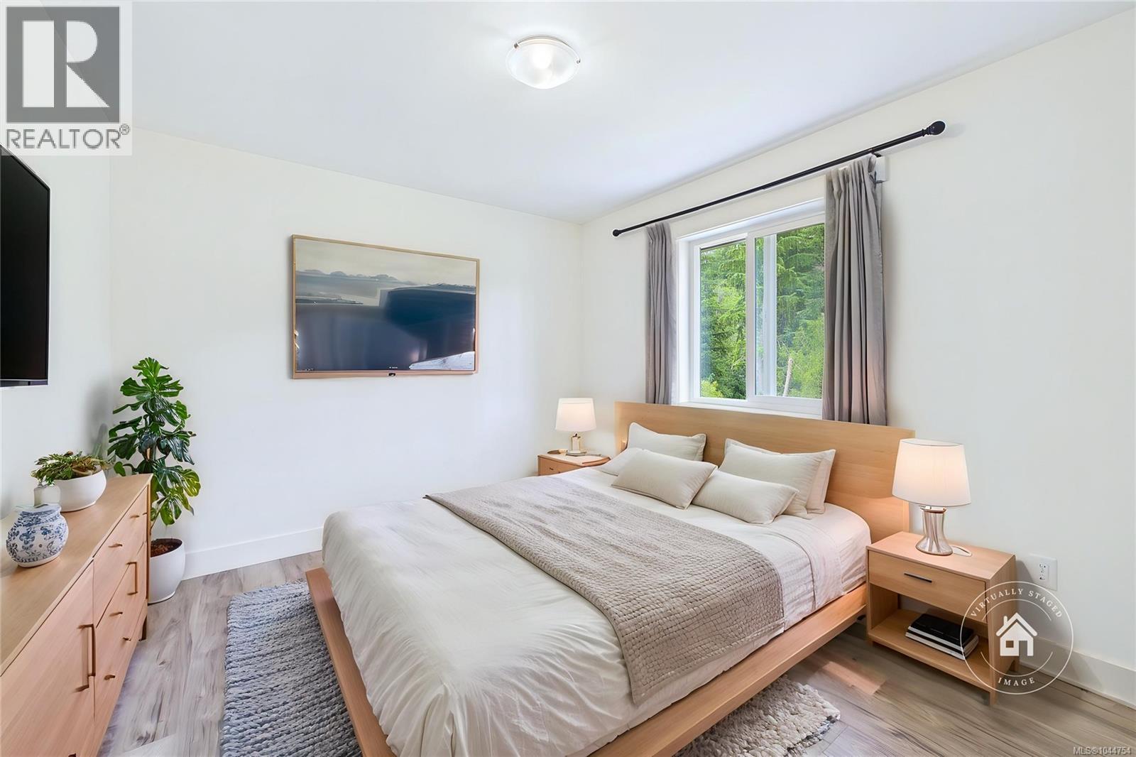 3030 Gregson Rd - Image 32