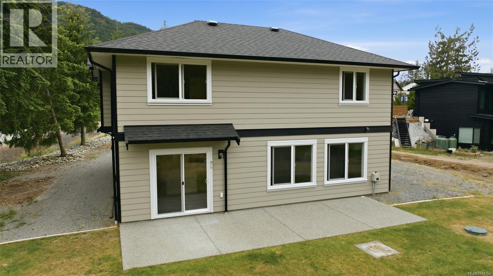 3030 Gregson Rd - 55