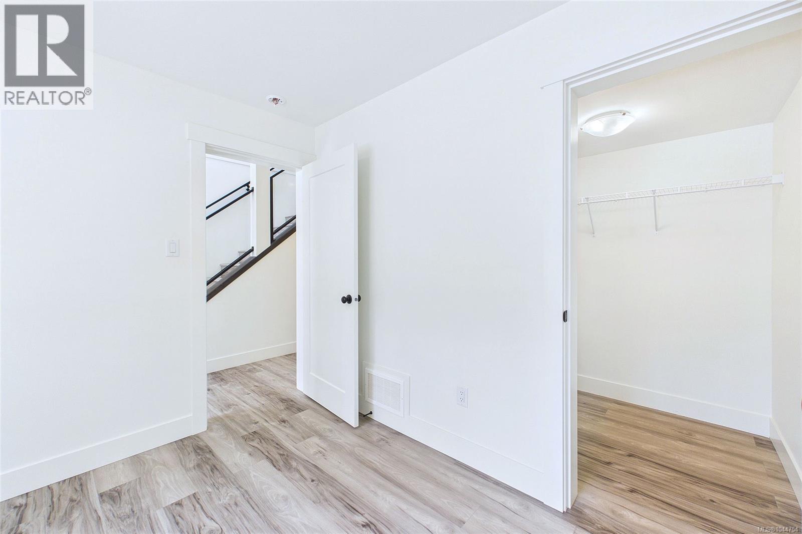 3030 Gregson Rd - 4