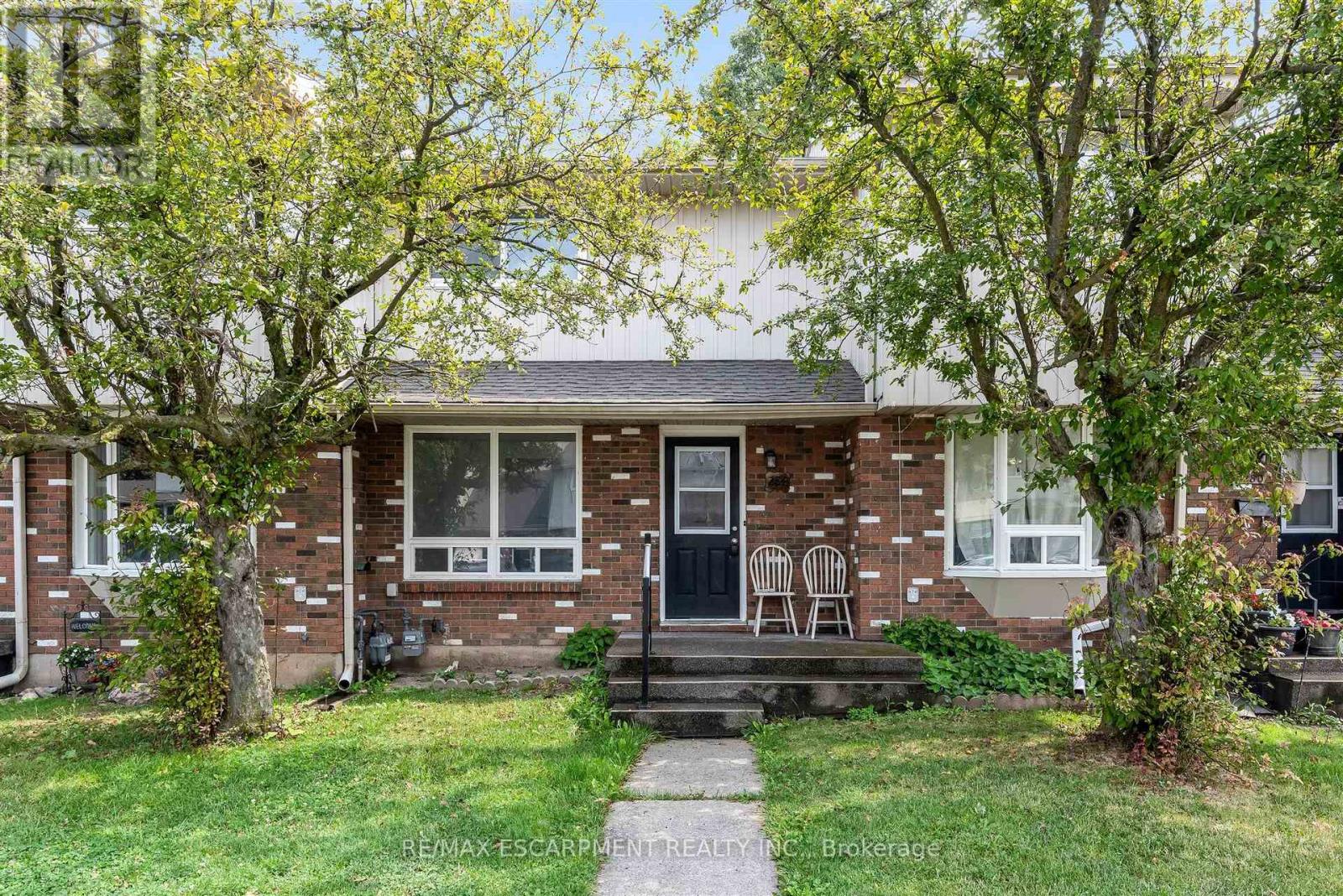 #284 100 BROWNLEIGH AVENUE - 1