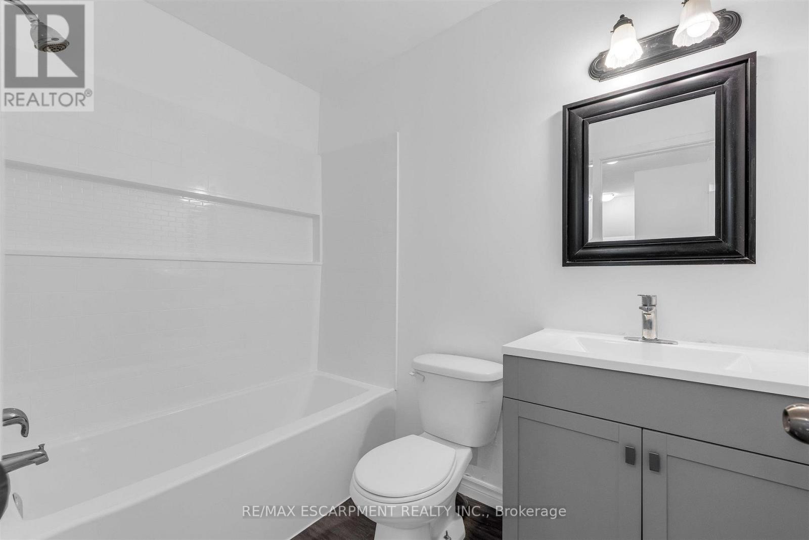 #284 100 BROWNLEIGH AVENUE - 19