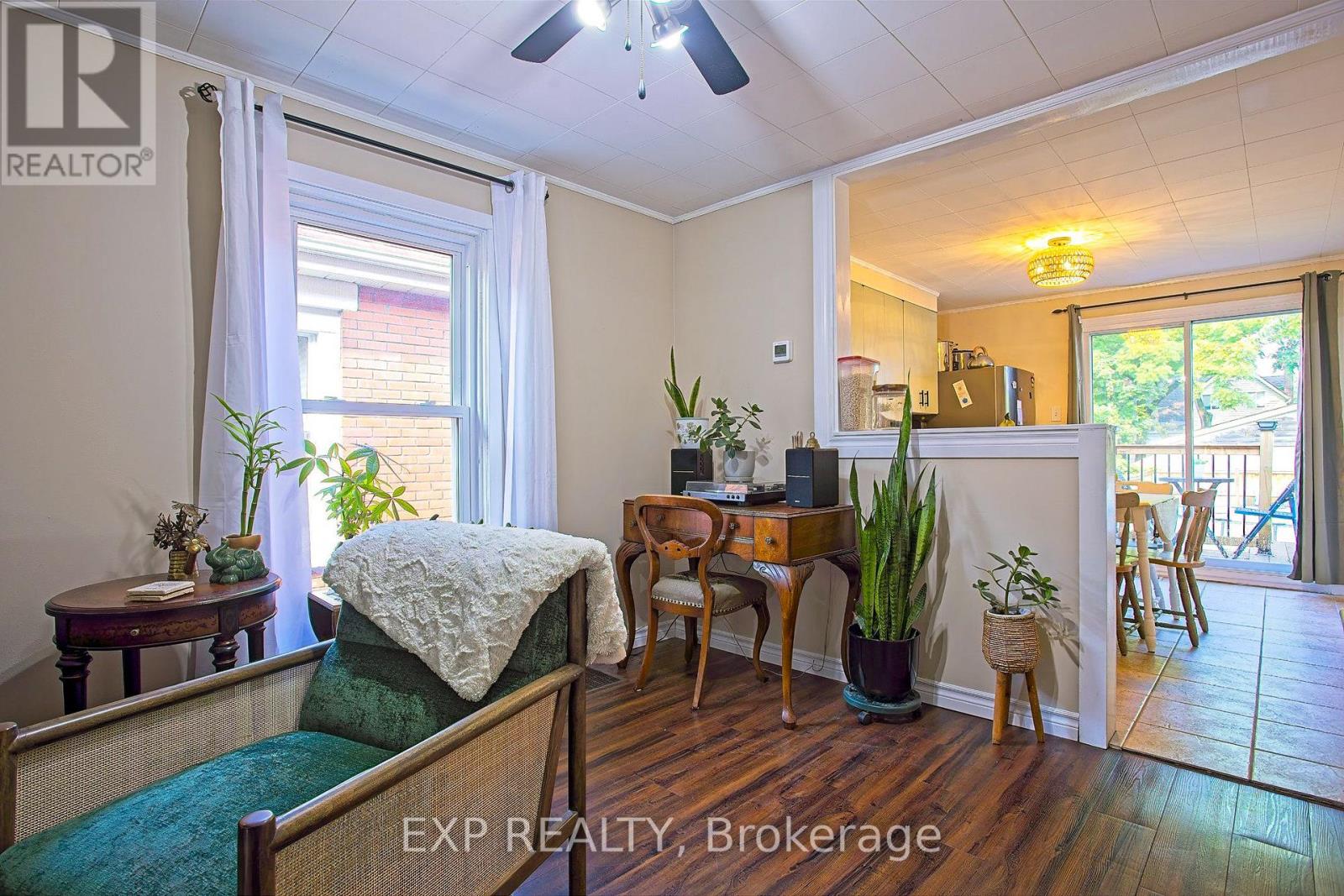 34 POPLAR AVENUE - 7