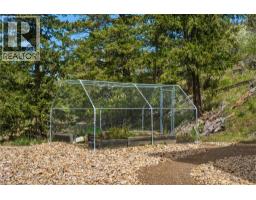 8964 Davidson Place, Vernon, BC V1H2K9 Photo 40