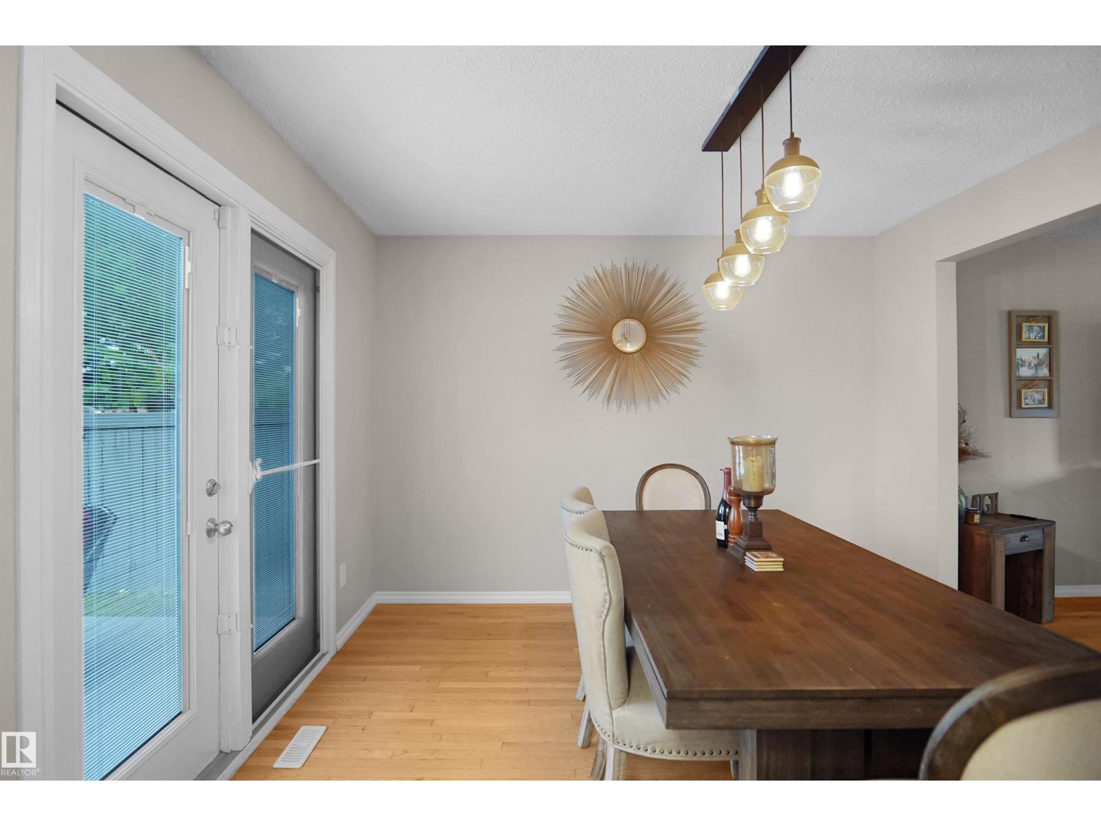 112 GARIEPY CR NW - 17
