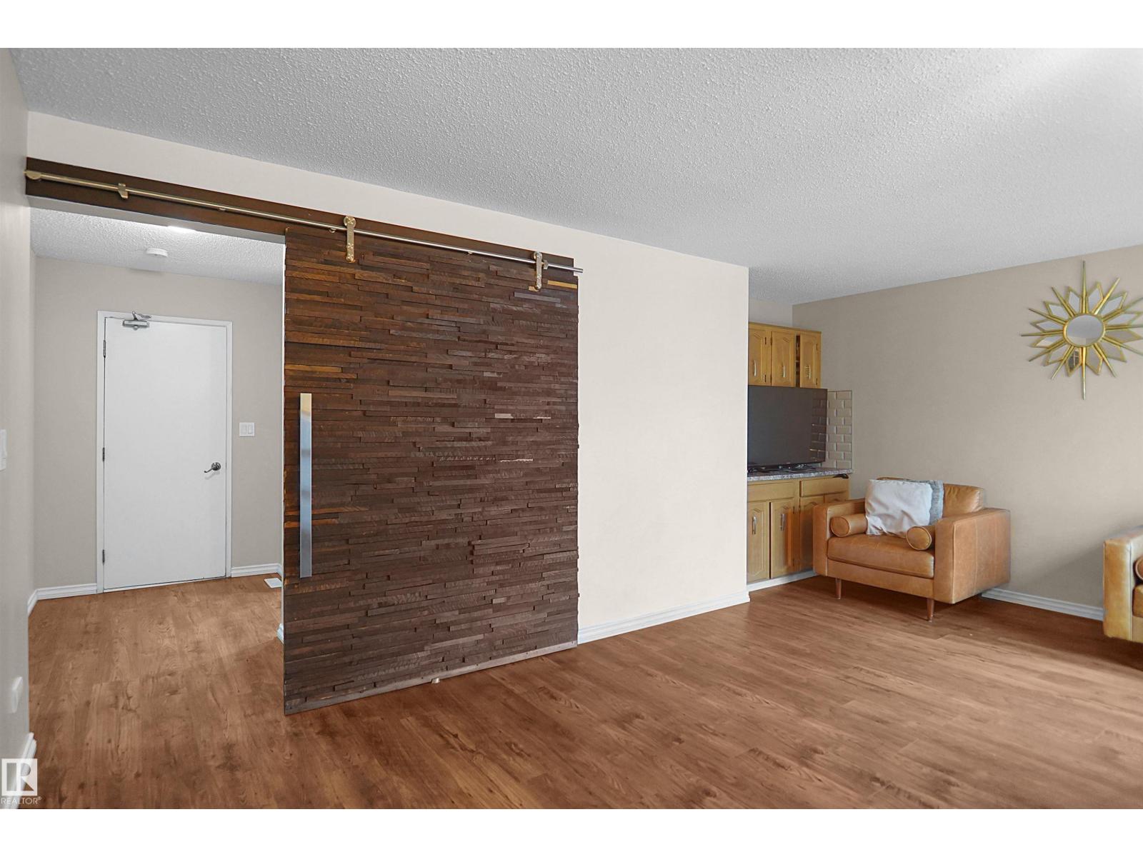112 GARIEPY CR NW - 27