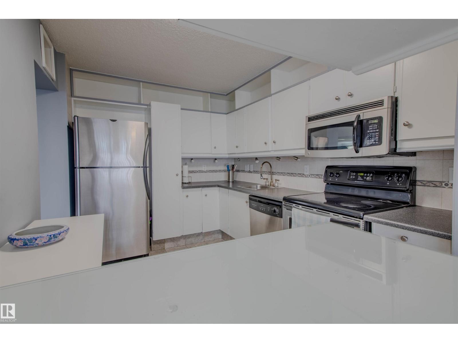 #202 8340 JASPER AV NW - 13