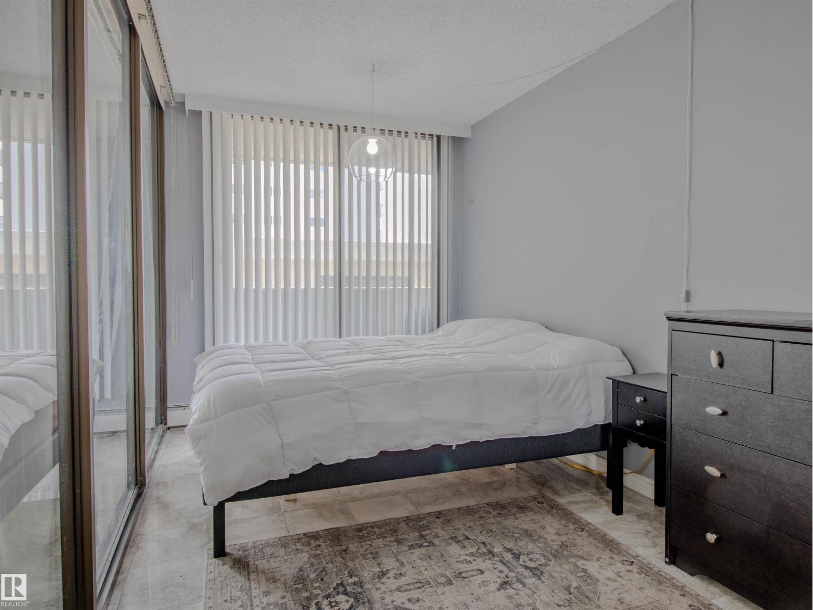#202 8340 JASPER AV NW - 19
