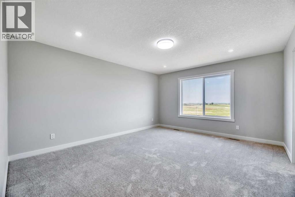 154 Lakewood Crescent - Image 25